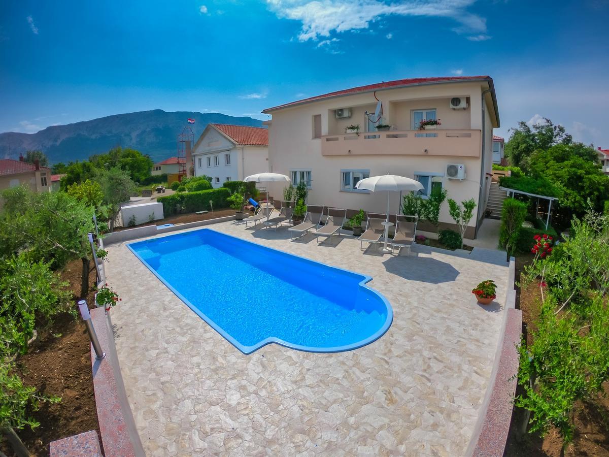 Meri Baska  Exterior photo